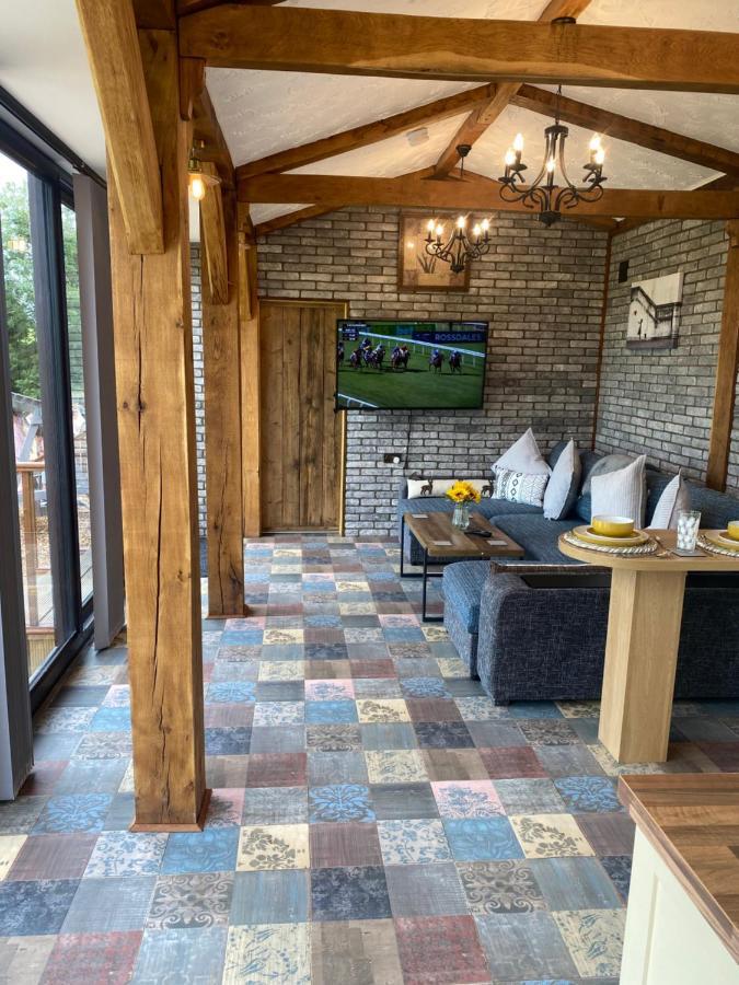 Gorestown Glamping Chalet *